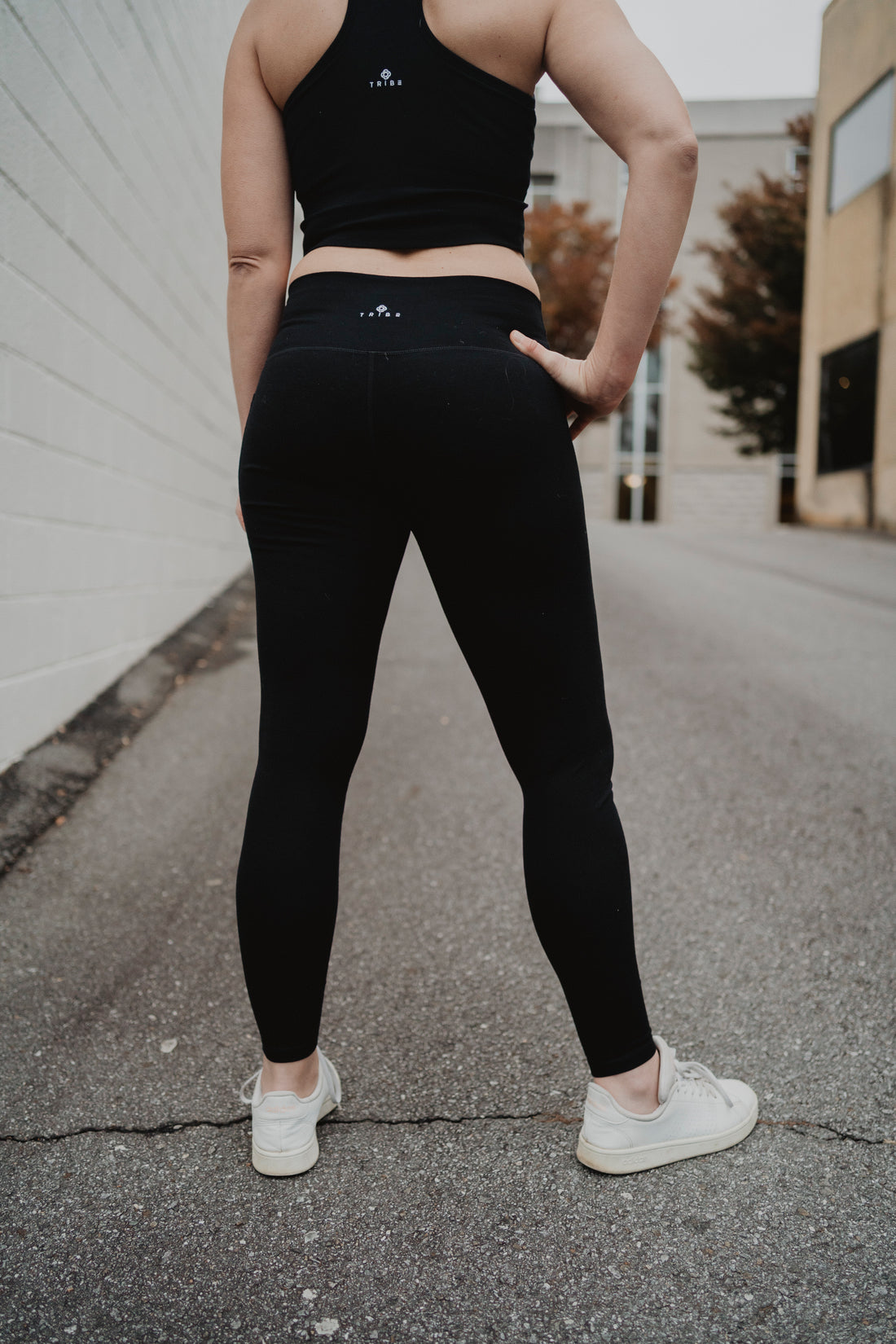 Essential Flow Leggings